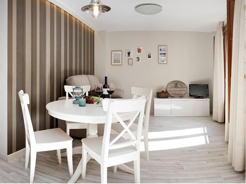 Tres Aguas Lejlighedshotel Ezcaray Eksteriør billede